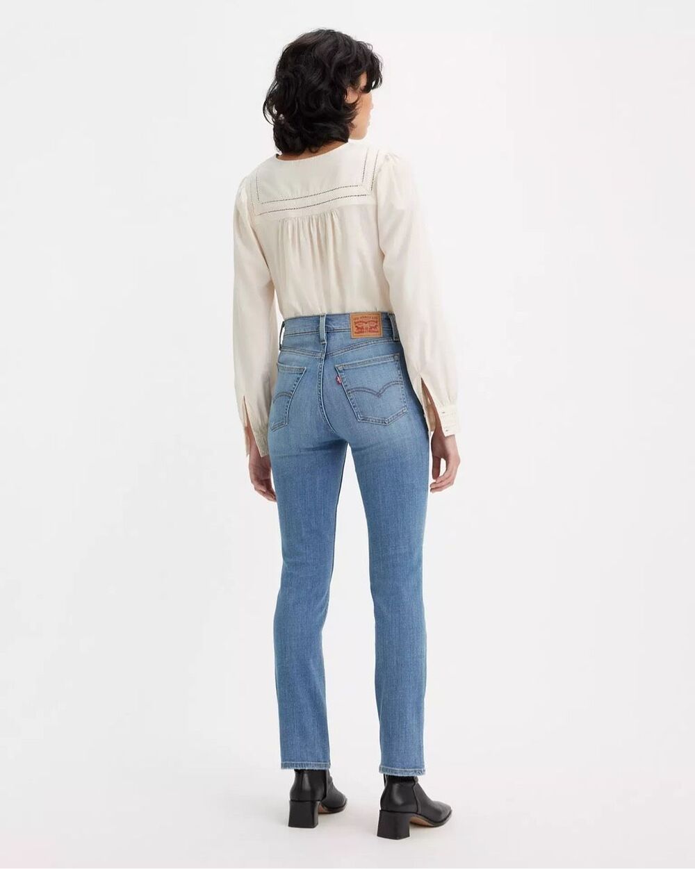 Levi’s 724 High Rise Straight Slim Jeans Wondrous Time Medium Wash 26x30 - Picture 5 of 7